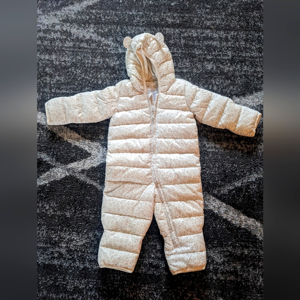 GAP 6-12 month winter suit